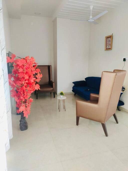 Lavish 3Bhk Villa F2 - Private Pool - The Heaven Pālghar Kültér fotó