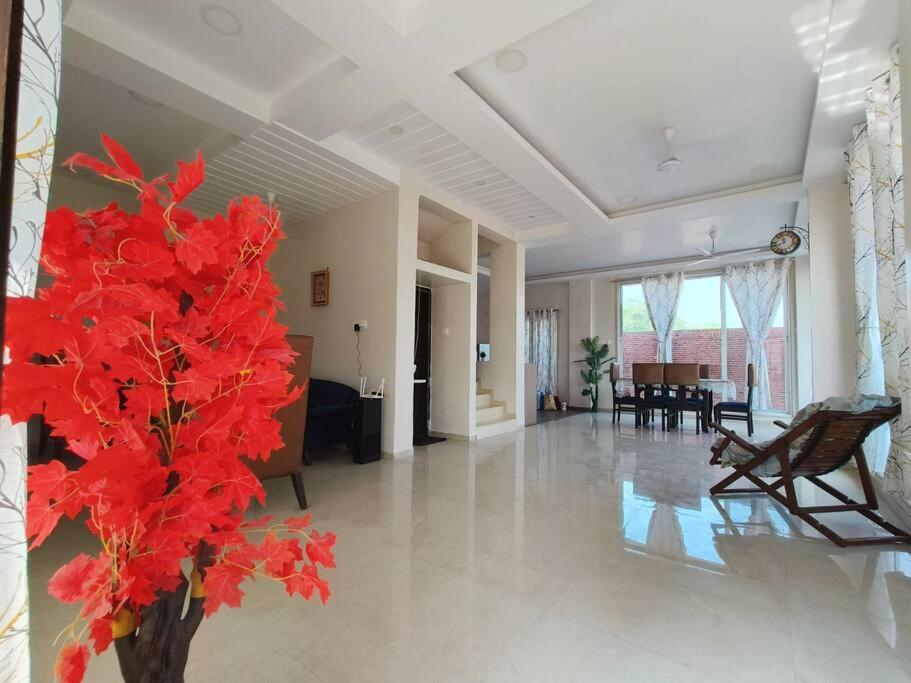 Lavish 3Bhk Villa F2 - Private Pool - The Heaven Pālghar Kültér fotó